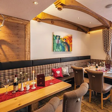 Maria Theresia Otel 4*