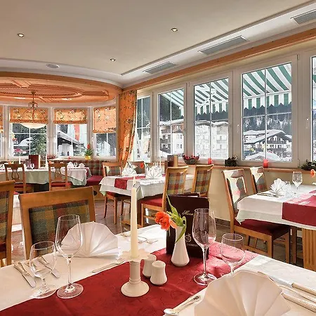 فندق Maria Theresia 4*