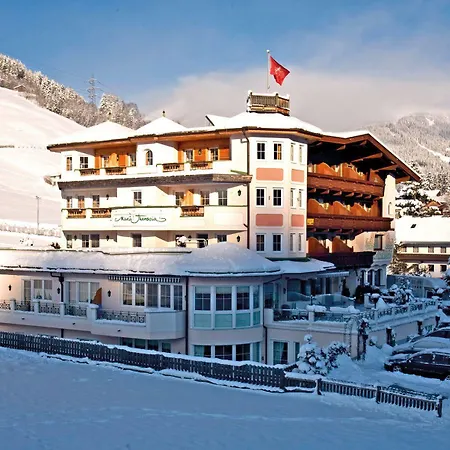 Maria Theresia Hotel 4*